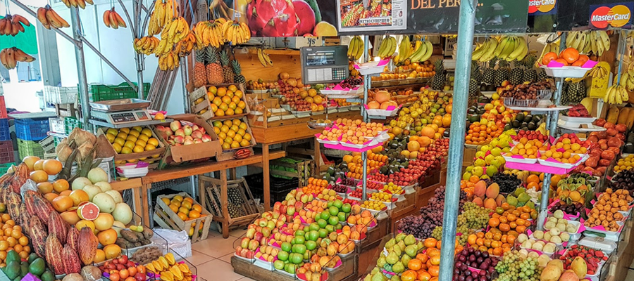 Mercado Municipal de San Isidro em Lima, Peru